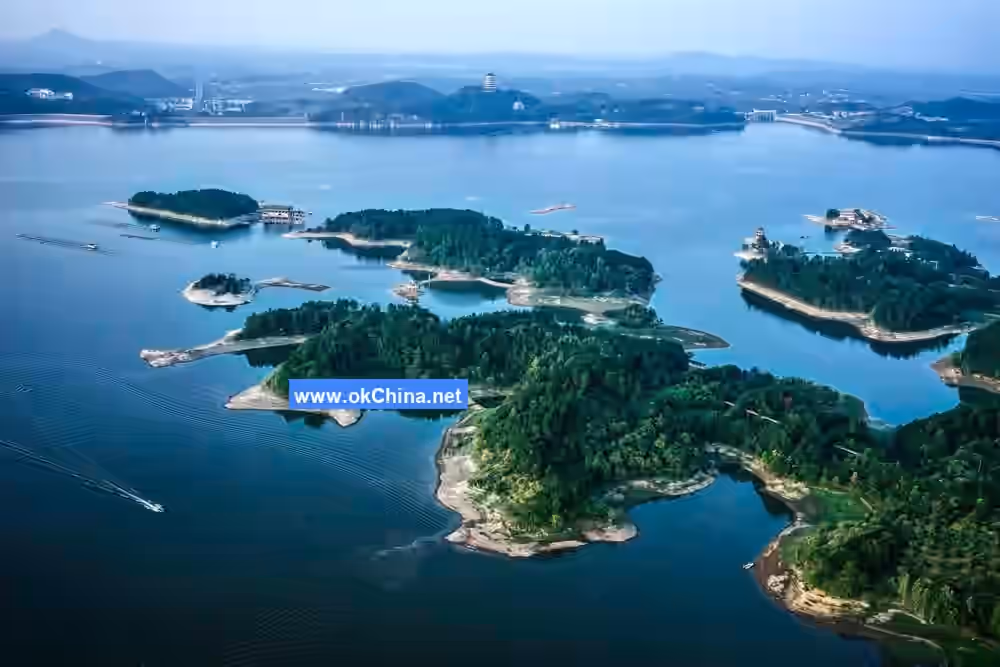 Wanfo Lake Scenic Area