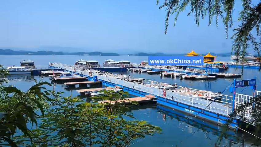 Wanfo Lake Scenic Area