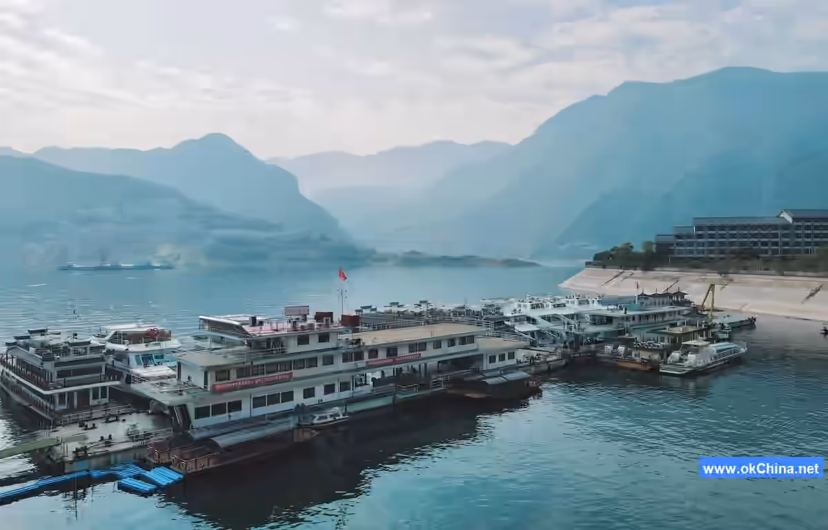 Small Three Gorges And Mini Three Gorges Tourist Area