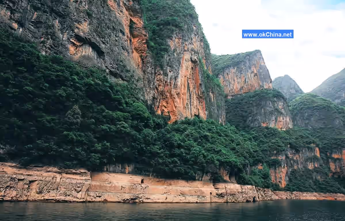 Small Three Gorges And Mini Three Gorges Tourist Area