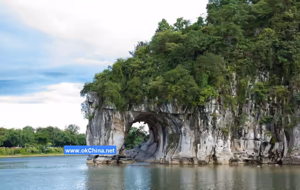 Two Rivers And Four Lakes And Elephant Hill Scenic Area