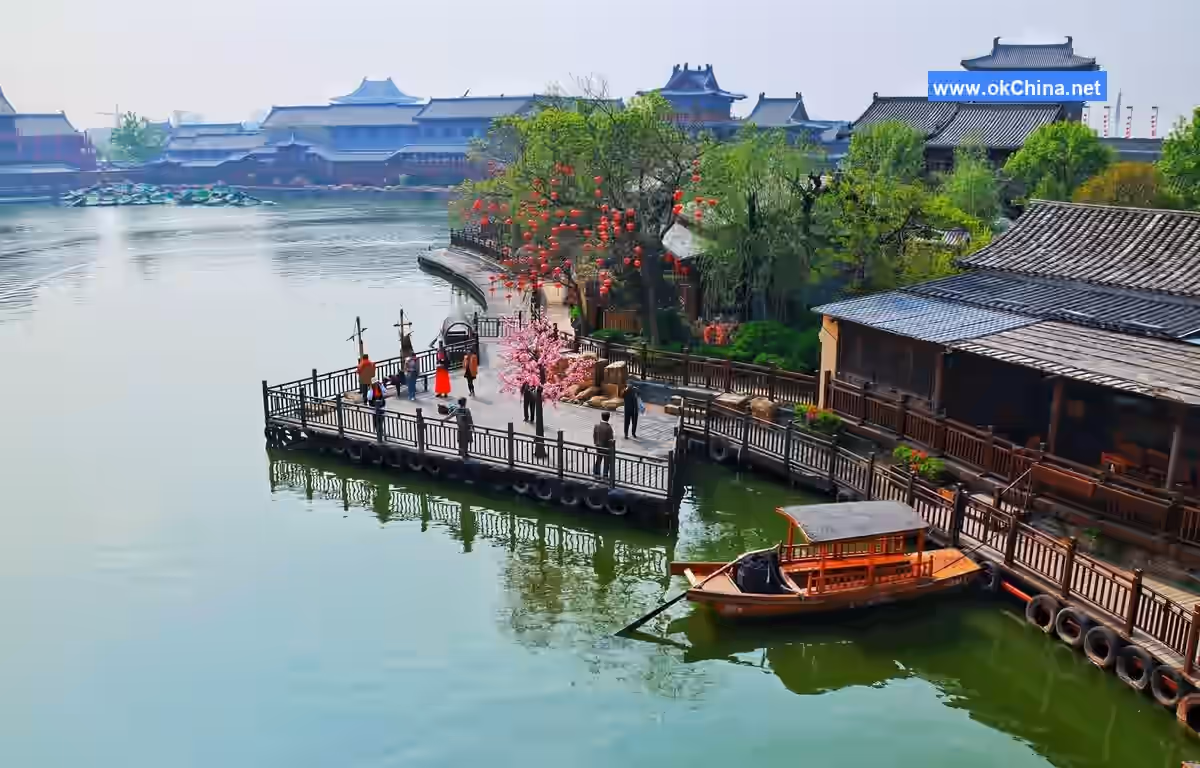 Qingming Riverside Landscape Garden