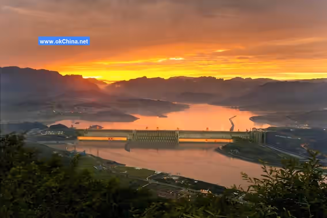Three Gorges Dam And Qu Yuan Hometown Cultural Tourist Area