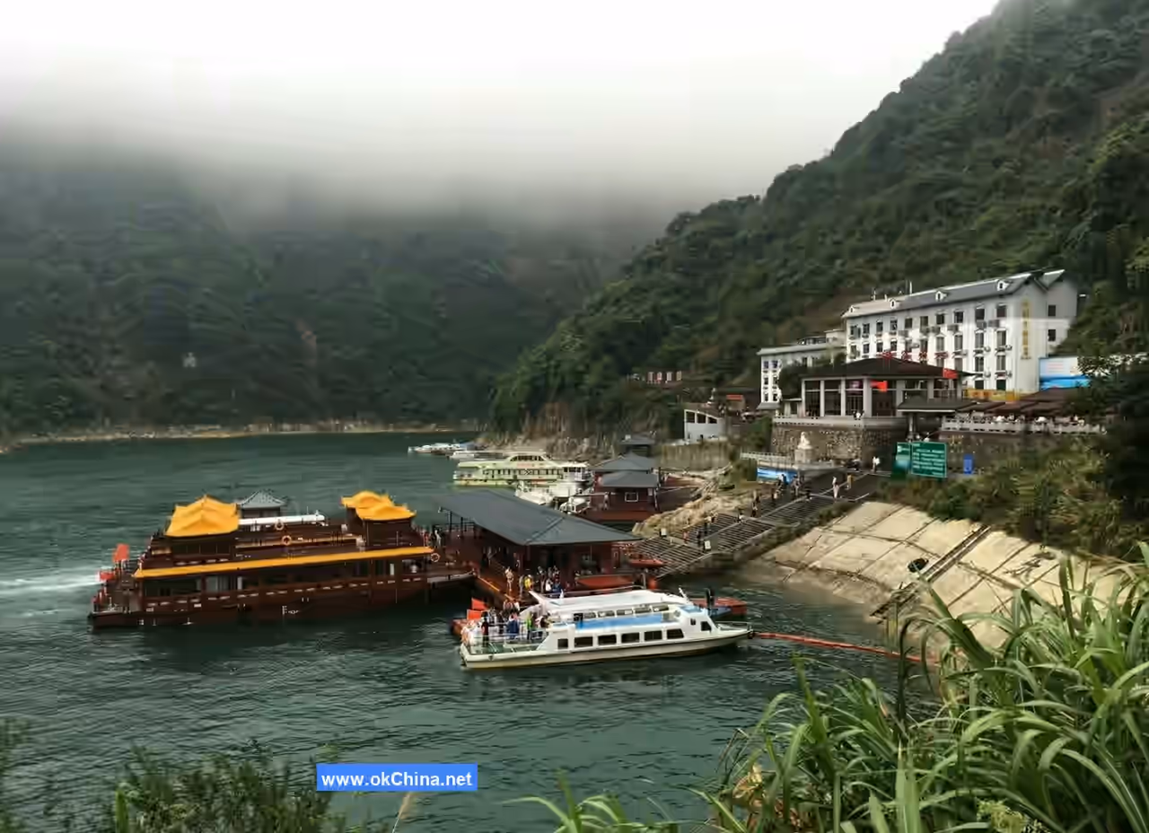 Dongjiang Lake Tourist Area