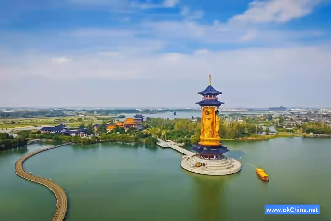 Qinhu Lake Tourist Area