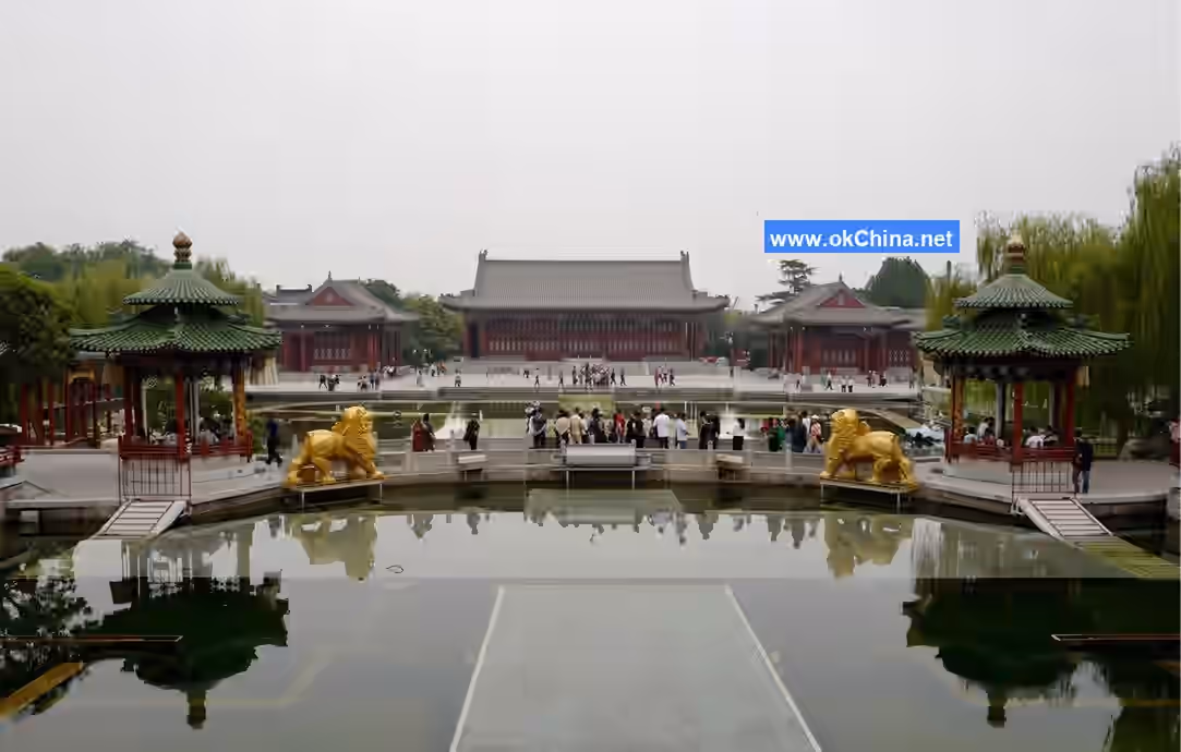 Huaqing Palace Scenic Area