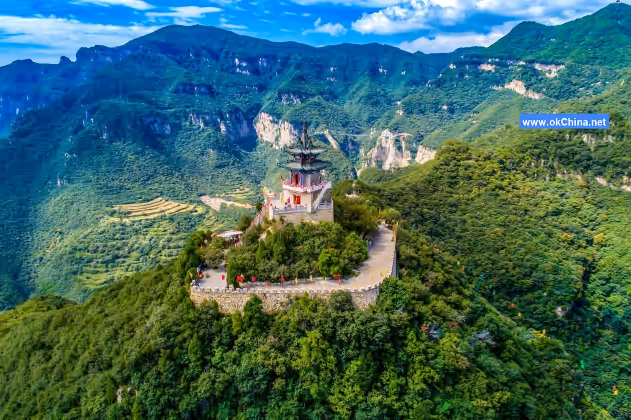 Yunqiu Mountain Scenic Area