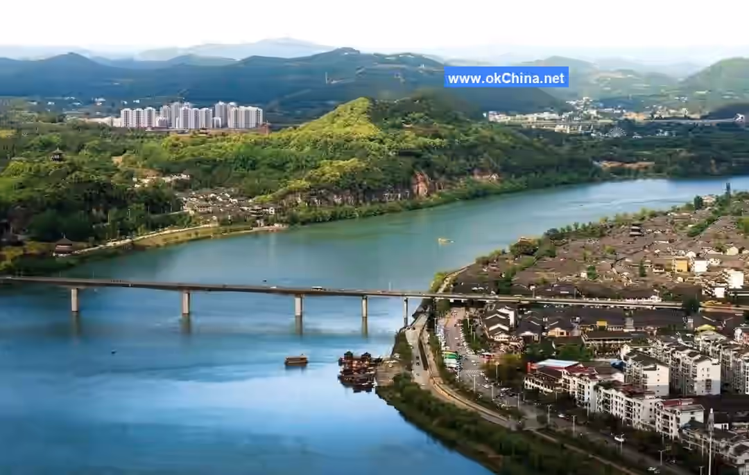 Langzhong Ancient City Tourist Area