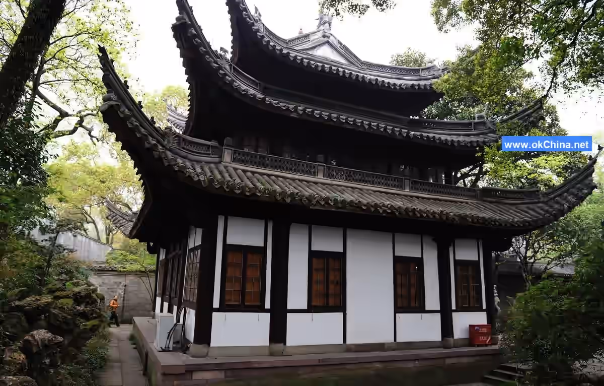 Tian Yi Ge And Yue Lake Scenic Area